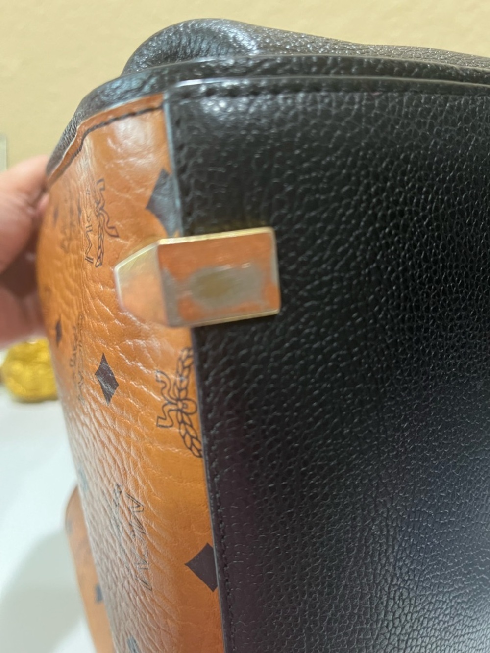 MCM COGNAC VISETOS TWO WAY BAG - Picture 4 of 14